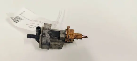 Jaguar XF X250 Turbo solenoid valve 7226870