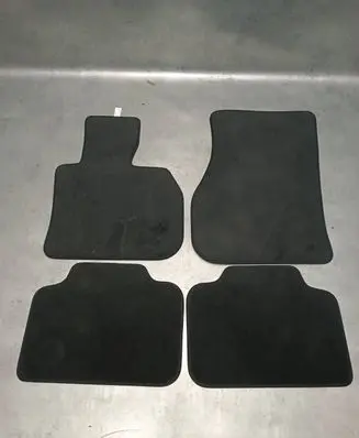 Mini Cooper Countryman F60 Second row seat mat 7413880
