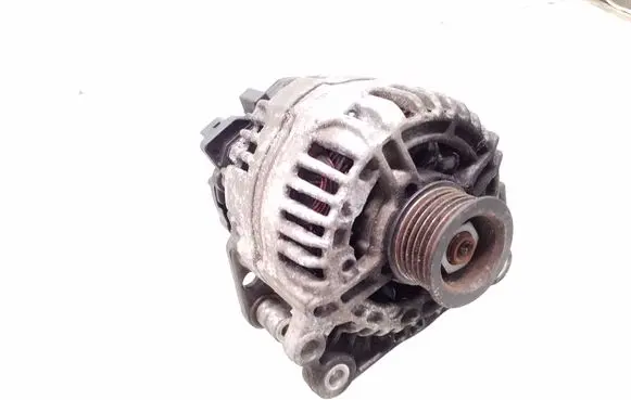 Volkswagen Golf V Generator/alternator 03C903023D 0124325128