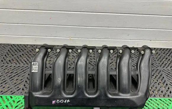 BMW 5 E60 E61 Intake manifold 7790701