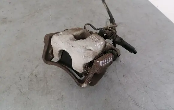 Skoda Superb B6 (3T) Rear brake caliper