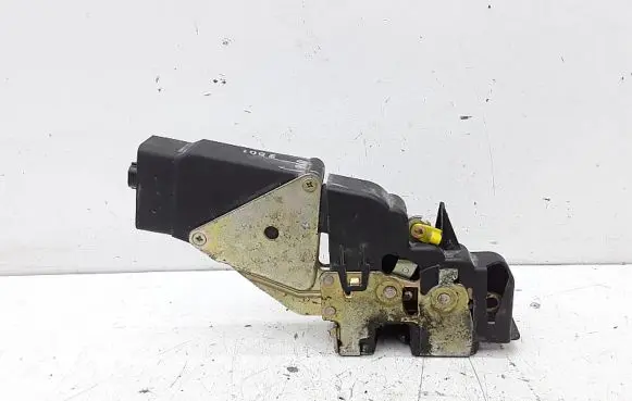 Mitsubishi Carisma Front door lock