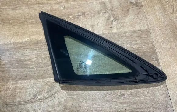 Jaguar E-Pace Front triangle window/glass J9C329601