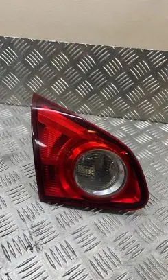 Nissan Qashqai+2 Tailgate rear/tail lights 89071063