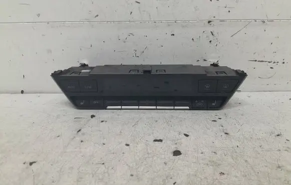 Audi Q4 e-tron Climate control unit 89A820043A