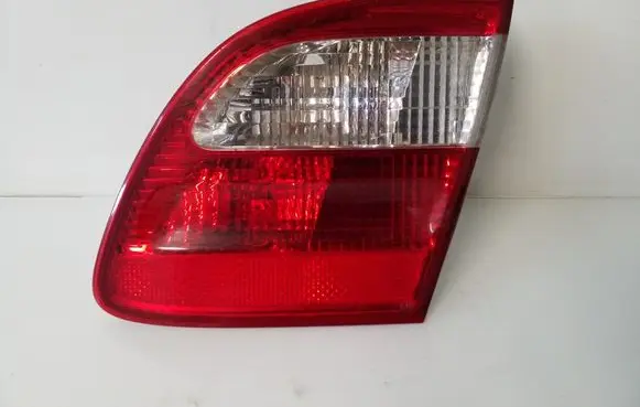 Mercedes-Benz E W211 Tailgate rear/tail lights A2118201464