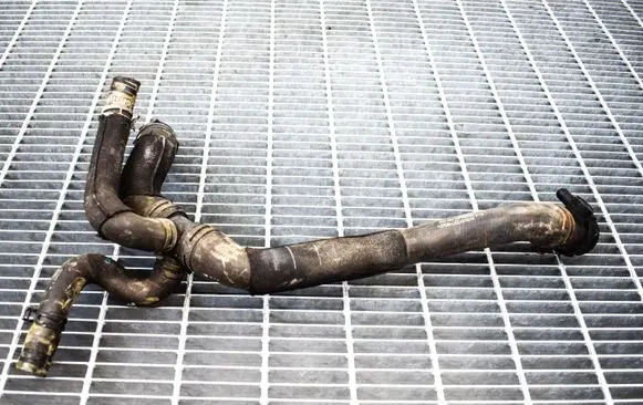 Air intake hose/pipe