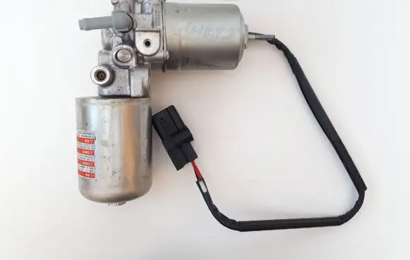 Toyota C-HR I Master brake cylinder 4707047080 16X05B057