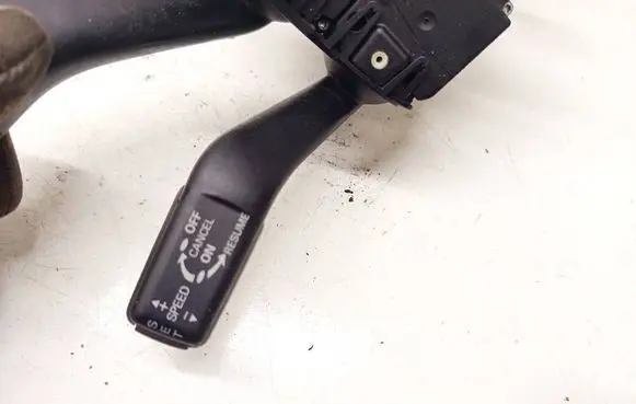 Volkswagen PASSAT B6 Cruise control stalk 