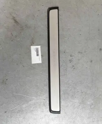 Front sill trim cover
