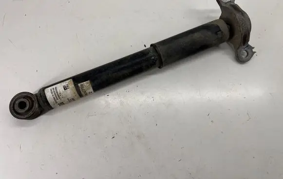 Chrysler Pacifica Rear shock absorber/damper P68238020AH 68238020AH 801402002432