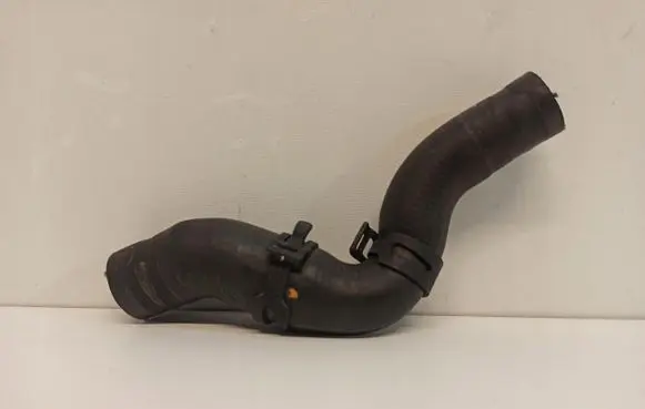 Skoda Yeti (5L) Engine coolant pipe/hose 5Q0122058G