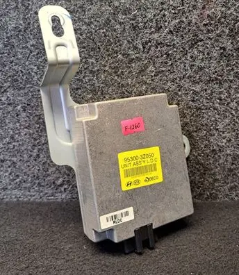 Hyundai i40 Other control units/modules 953003Z050