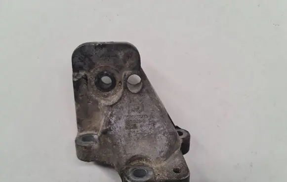 Volvo V70 Engine mounting bracket 86341232 708301