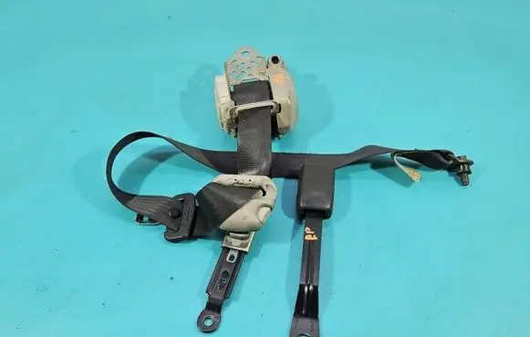 Suzuki Swift I Front seatbelt 8492062J0 IMPRK1537912