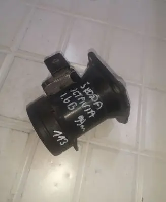 Skoda Octavia Mk1 (1U) Mass air flow meter 06A906461B