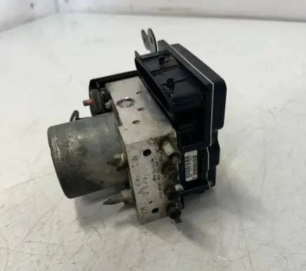 Toyota Avensis T270 ABS Pump 0265235406