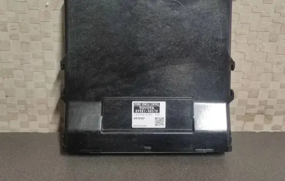Lexus RX 450H Engine control unit/module 89981-48570
