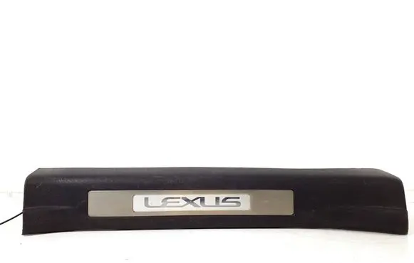Lexus RX 330 - 350 - 400H Rear sill trim cover 67940-48010