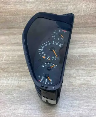 Mercedes-Benz E W210 Speedometer (instrument cluster) 2105403648 110008899