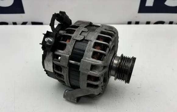 Volvo XC60 Generator/alternator 330659580