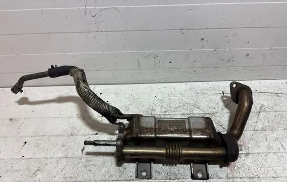 Toyota Corolla Verso E121 EGR valve cooler 256800R02000 13063850001 DATE0512