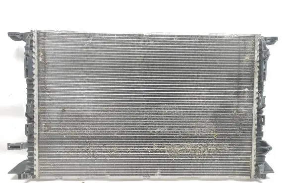 Audi Q3 8U Coolant radiator 8K0121251L VP7TBH8005AE
