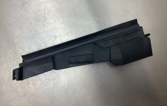 Mercedes-Benz SLK R170 Rear door rubber seal (on body) 1706390243