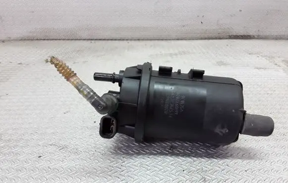 Renault Megane II Fuel filter housing 8200314482