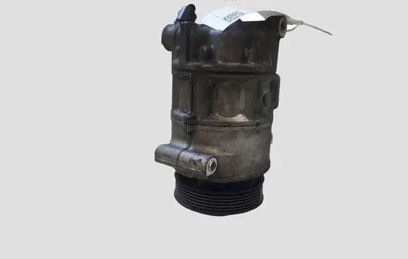 Volkswagen PASSAT B6 Air conditioning (A/C) compressor (pump) 1K0820859F