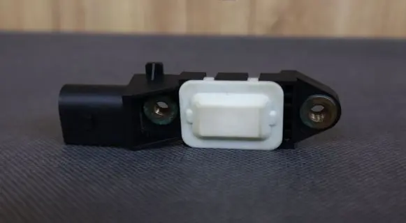 Mercedes-Benz CLS C219 Airbag deployment crash/impact sensor 0038212851 A0038212851