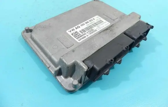 Volkswagen Polo IV 9N3 Engine control unit/module ECU 03D906023B IMPRK1203025
