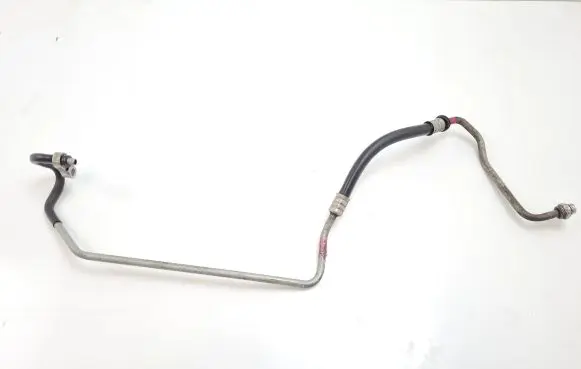 Gearbox oil cooler pipe/hose