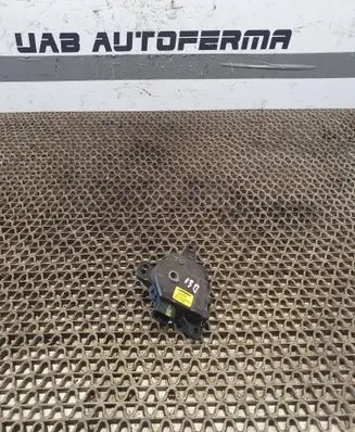 Hyundai i30 Air flap motor/actuator D267AP9AA02