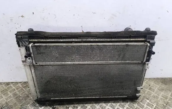 Lexus IS III XE30 Radiator set 4221352233