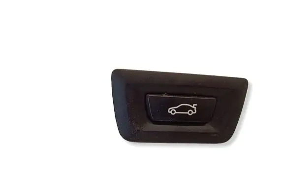 BMW 2 F46 Tailgate/boot open switch button 9275119