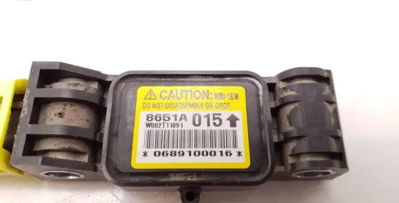 Mitsubishi Grandis Airbag deployment crash/impact sensor 8651A015 W002T11091 0689100016