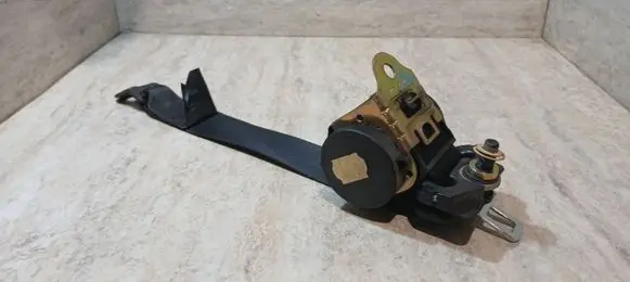 Mini One - Cooper R50 - 53 Rear seatbelt G2475