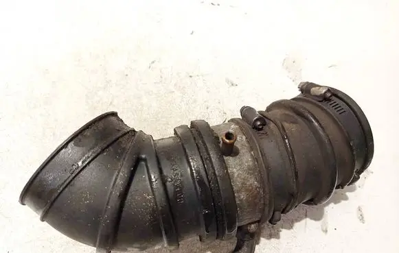 Mitsubishi Galant Air intake hose/pipe md193509