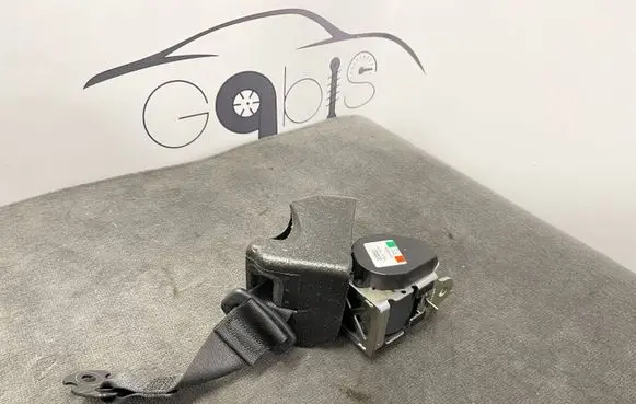 Maserati Levante Rear seatbelt 6700630630 633651400