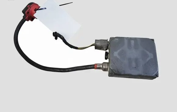 BMW 5 E39 Headlight ballast module Xenon 5DV00776029 8387114