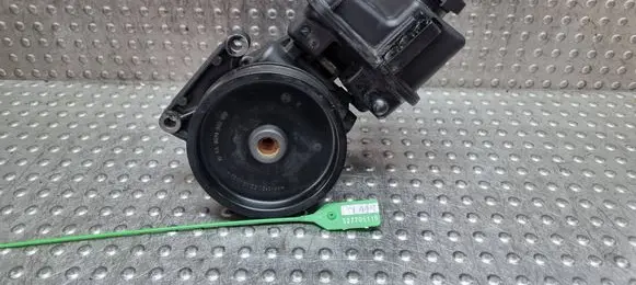 Mercedes-Benz Sprinter W906 Power steering pump S27705119 A0064667801