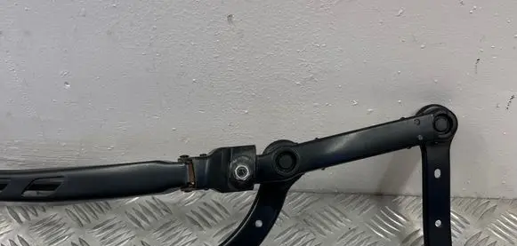 BMW 5 E60 E61 Front wiper linkage 