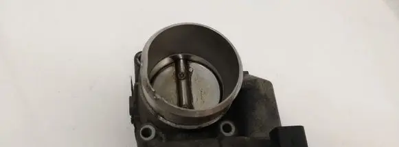 Audi A4 S4 B6 8E 8H Throttle valve 06B133062M