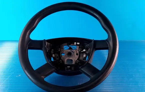 Ford Focus Steering wheel 30347735