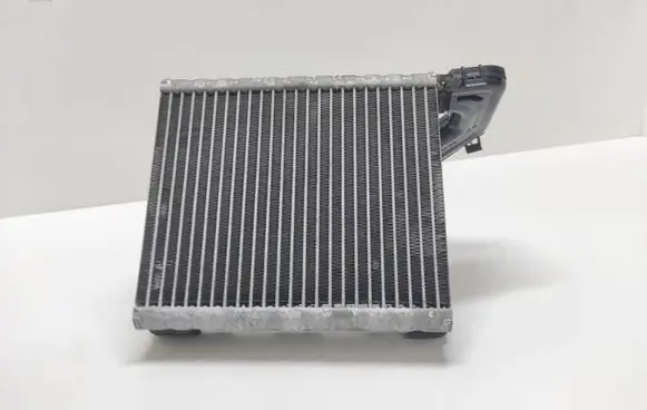 Air conditioning (A/C) radiator (interior)