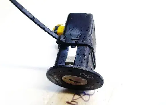 Hyundai i30 Passenger airbag on/off switch 