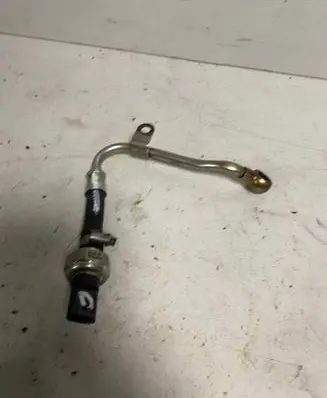 BMW 3 F30 F35 F31 Turbo turbocharger oiling pipe/hose 8507634 7810181