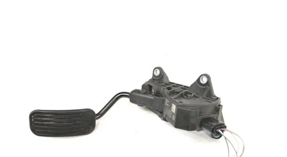 Toyota C-HR I Accelerator throttle pedal 78110F4040