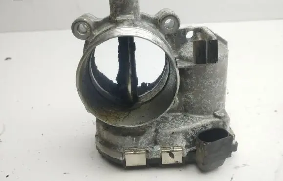 Volvo S80 Throttle valve 8692720